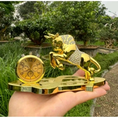 Tượng trâu vàng đính đá, đồng hồ + nước hoa – phong thủy nhà, taplo ô tô, giá 199.000 VND