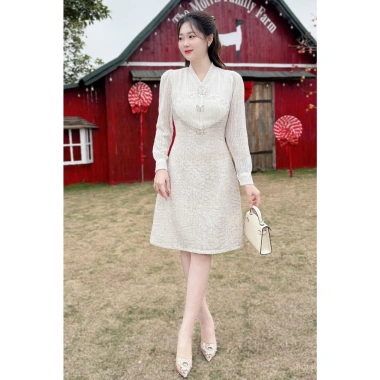 V633 RC698 Váy đầm kem dạ dáng A dài tay công sở TH HA LE ren cổ V nữ tính 494k 5