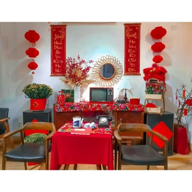 Vải nhung đỏ Trung Thu Tết – Vải con công trang trí phông nền, trải bàn, rèm – 50.000đ