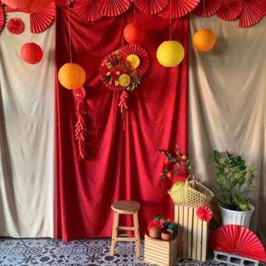 Vải Phông Nền Đỏ Vàng Trang Trí Tết Noel - Giá 69.800 VNĐ, Thêm Phong Cách