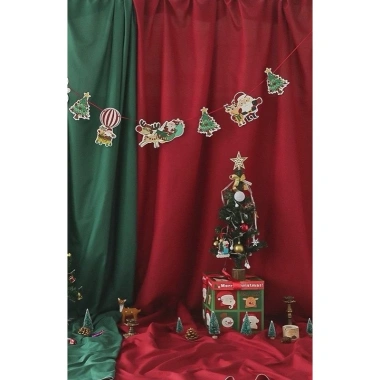 Vải Phông Nền Đỏ Vàng Trang Trí Tết Noel - Giá 69.800 VNĐ, Thêm Phong Cách