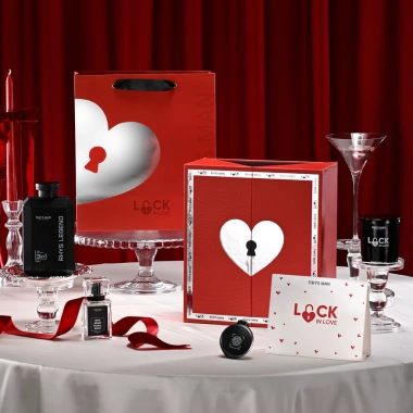 Valentine Lock Box - Sữa tắm gội 3in1 350ml, Nước hoa nam hương gỗ 30ml, Nến thơm 110g - Giảm còn 750.000đ 2