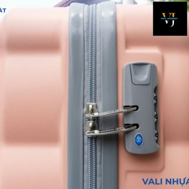 Vali kéo du lịch trẻ em 18-20 inch nhựa PC+ABS cứng cáp, khoá số, họa tiết hoạt hình Journey – 440.000 VND
