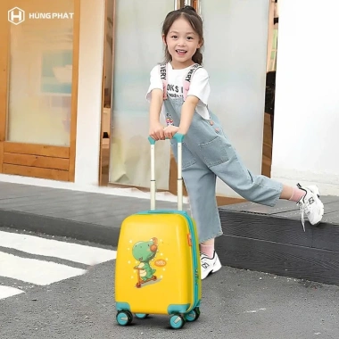 Vali kéo nhựa Hùng Phát Pika 876 - Đáng yêu, khoang rộng, 360 độ, bền chắc, phù hợp cho bé - 546k