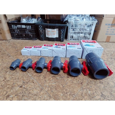 Van nhựa PVC SSC - Khóa nước tay đỏ phi 42,49,60 loại 1, giá sỉ 63.000đ giảm từ 77.490đ