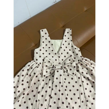 Váy bé gái 12-38kg màu nâu nhạt lụa bi mango nơ xinh, phù hợp bé tròn - 122.120₫ 6