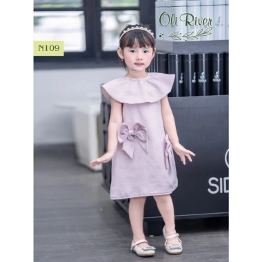 Váy bé gái Oli River - Đầm công chúa nơ to, 2 kiểu cổ dễ thương, vải mềm mịn, 315.000 VND 7 Váy bé gái Oli River - Đầm công chúa nơ to, 2 kiểu cổ dễ thương, vải mềm mịn, 315.000 VND 7