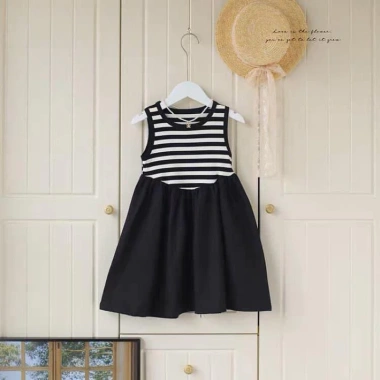 Váy bé gái size 12-38kg áo cotton chất thô mộc Store Kids giảm giá 75.000₫ 3