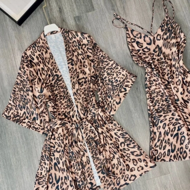 Váy choàng ngủ nữ pijama lụa Hàng Châu mềm mịn, thoải mái, giảm giá 380.000₫