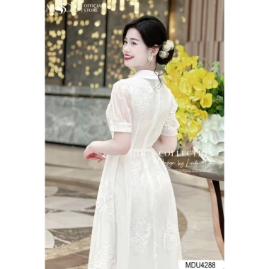 Váy công sở MDU4.288 tơ hoa thêu nổi, hàng cúc ngọc đính đá – Giá ưu đãi 749.000₫