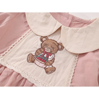 Váy dài tay bé gái mùa xuân hè họa tiết gấu thêu cotton thoáng mát, phù hợp đi học và đi chơi - Giá chỉ 215.000₫