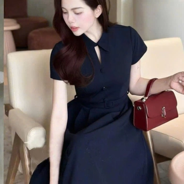Váy đầm cao cấp tay ngắn, thắt lưng cổ cách điệu, dáng xòe BIGSIZE giảm giá 19% 5 Váy đầm cao cấp tay ngắn, thắt lưng cổ cách điệu, dáng xòe BIGSIZE giảm giá 19% 5