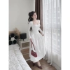 Váy Đầm Nữ Thu Đông Dài Tay Xòe Đuôi Cá Cổ Vuông Sang Trọng - Donna Hcom3.712 5