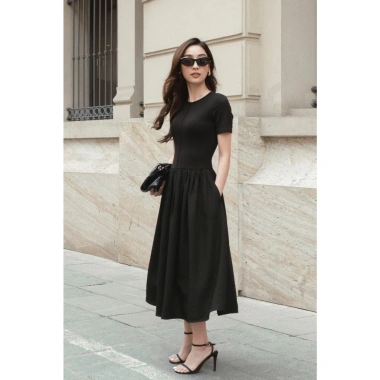 Váy Đầm Xòe Dài Cộc Tay SHEMODA Long Classic - Tôn Dáng Sang Trọng, Giá 479.000₫