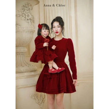 Váy Đôi Mẹ Bé Nhung Cứng Đỏ Form Xòe Anna và Chloe Size 8‑70kg - Phù Hợp Lễ Tết, Noel, Tiệc, Giá Giảm 260,000₫ 2