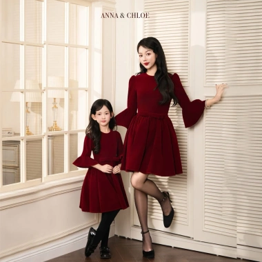 Váy đôi mẹ bé tone đỏ 2.026 size 7kg‑75kg - Giá ưu đãi 300.000 VNĐ, thời trang trẻ em 4