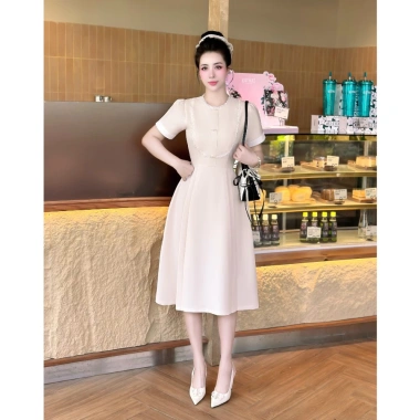 Váy kem sang trọng dáng xòe ngắn công sở Lux W – Thiết kế cao cấp, 359.000₫