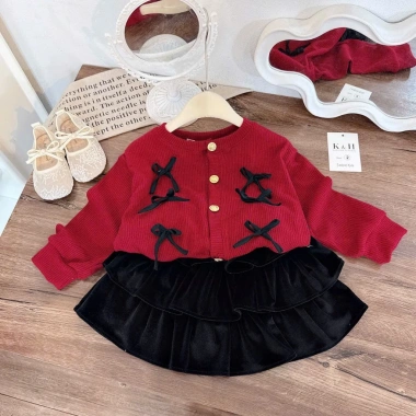 Váy len bé gái Set áo len đỏ nơ và chân váy nhung đen 3 tầng lót, Noel Tết 10-30kg Sữa Kids 209.000₫ 10