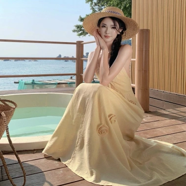 Váy maxi hoa nhí tiểu thư đi biển, chất nhẹ thoáng mát, giảm giá 20%