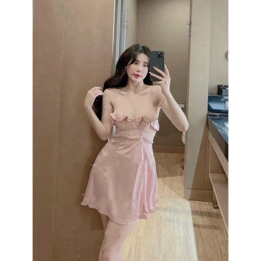 Váy Ngủ Hai Dây Lụa Bèo Ren Ngực Đệm Ngực Dáng Xoè Gợi Cảm - Xíu Sleepwear 225k 3 Váy Ngủ Hai Dây Lụa Bèo Ren Ngực Đệm Ngực Dáng Xoè Gợi Cảm - Xíu Sleepwear 225k 3