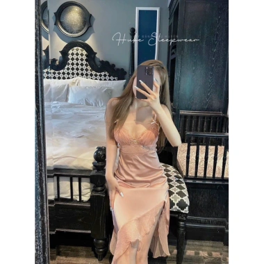 Váy Ngủ Lụa Dài Xẻ Vạt Chéo Ren, Eo Dây Nơ Ngực - Giảm 335k Xíu Sleepwear 2 Váy Ngủ Lụa Dài Xẻ Vạt Chéo Ren, Eo Dây Nơ Ngực - Giảm 335k Xíu Sleepwear 2