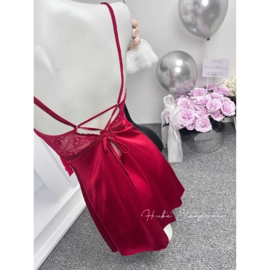 Váy ngủ lụa Hube Sleepwear đỏ phối ren, áo choàng eo béo, dáng xoè - giảm giá 485k 3 Váy ngủ lụa Hube Sleepwear đỏ phối ren, áo choàng eo béo, dáng xoè - giảm giá 485k 3