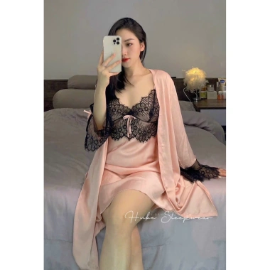 Váy Ngủ Lụa và Áo Choàng Ren Nơ Sexy Loại 1 Giá Ưu Đãi 455k Xíu Sleepwear 2 Váy Ngủ Lụa và Áo Choàng Ren Nơ Sexy Loại 1 Giá Ưu Đãi 455k Xíu Sleepwear 2