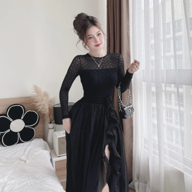 Váy ren phối tơ dài xẻ tà hoa, cổ tròn - Thời trang tiệc du lịch, giảm 20%
