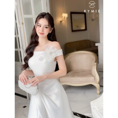 Váy tapta trễ vai nhún xẻ quạt, tặng hoa - Giá chỉ 527.000₫, giảm mạnh