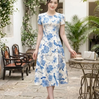 Váy Tiểu Thư MDU4.528 hoa xanh pastel in nổi bật trên nền trắng ngà - Sang trọng, giá 565k