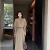 Váy yếm dệt kim ba mảnh phong cách mới mùa thu, tay búp bê tháo rời giảm giá 20%