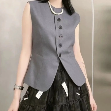 Vest cao cấp thiết kế eo hẹp thon gọn - Bộ đồ vest nam 7.6 giảm giá 453.518₫ 4 Vest cao cấp thiết kế eo hẹp thon gọn - Bộ đồ vest nam 7.6 giảm giá 453.518₫ 4