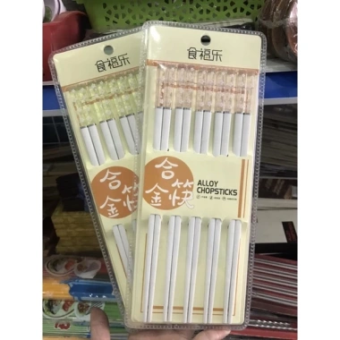 Vỉ 5 Đôi Đũa Nhựa Kháng Khuẩn Nhật Bản - Đũa Gắp Dày Dặn, Đẹp, An Toàn Mta‑Mart2 99.000đ