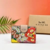 Ví c gái Medium Corner Zip Canvas Signature - Chỉ 520.000 VND, giảm mạnh 2