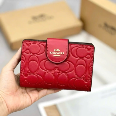 Ví c gái Medium Corner Zip Canvas Signature - Chỉ 520.000 VND, giảm mạnh 3