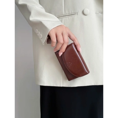 Ví card Vuông Shop Lossy - Thiết kế vuông sang trọng, bảo vệ an toàn, giảm giá tới 450.000₫