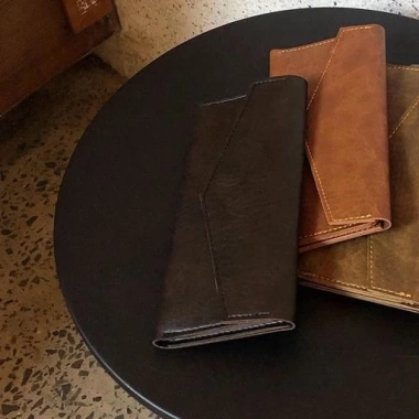 Ví da Handmade Letter Wallet Onetothree - Thiết kế sang trọng, chất liệu da thật, giảm giá 205.000₫