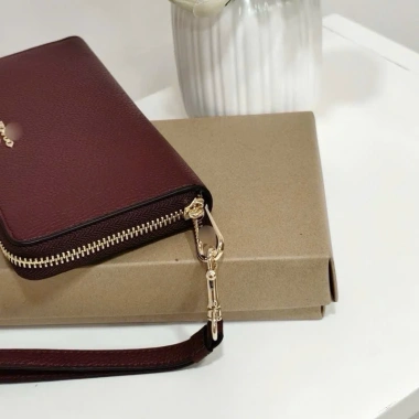 Ví dài unisex zip full box, thiết kế dài, khóa kéo an toàn, giảm giá 20% còn 550.000₫