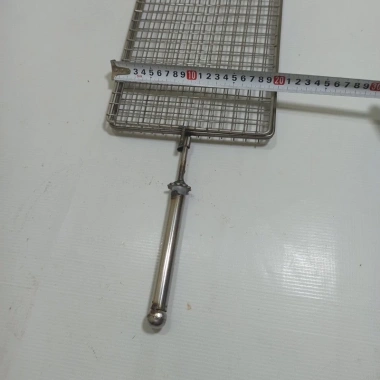 Vỉ Kẹp Thịt Mini Đa Năng cho Máy Nướng và Lò Quay Xích Cam - Lưới Thép Giá 125.000₫