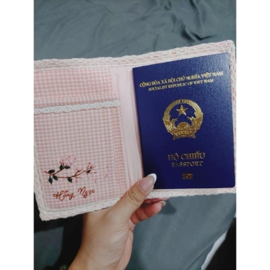Ví passport handmade vải nhung tăm hoa nhí - Giá chỉ 109.000đ, giảm tới 22% 3 Ví passport handmade vải nhung tăm hoa nhí - Giá chỉ 109.000đ, giảm tới 22% 3