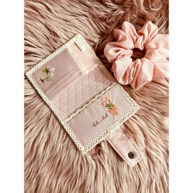Ví passport handmade vải nhung tăm hoa nhí - Giá chỉ 109.000đ, giảm tới 22%