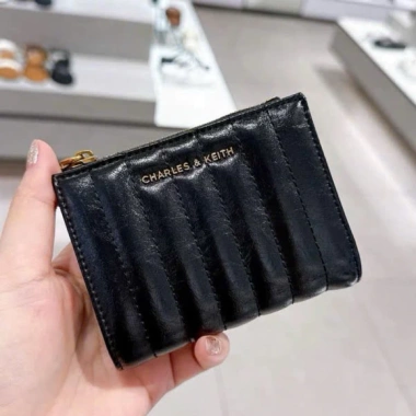 Ví thiết kế vân sóng mẫu mới full box - Giá ưu đãi 136,080₫, chất liệu bền, phong cách hiện đại