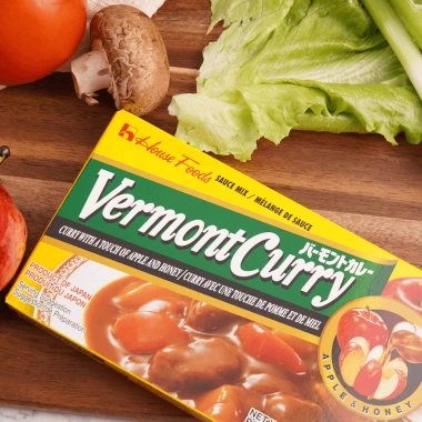 Viên Nấu Cà Ri Nhật Vermont Curry táo mật ong vị mặn ngọt, cay vừa 230g 4