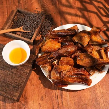 Vịt bầu sấy sốt cay MINH CHÂU FOOD - Tặng 1 cánh gà, chỉ 300.000 (giá gốc 360.000) - Cay tê hấp dẫn 2