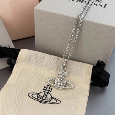 Vivienne Westwood Chuyền Mặt Dây Thiết Kế Sao Thổ Kim Cương Liễu - Trang sức nữ giảm giá