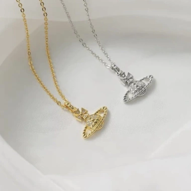 Vivienne Westwood Chuyền Mặt Dây Thiết Kế Sao Thổ Kim Cương Liễu - Trang sức nữ giảm giá