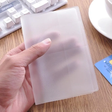 Vỏ bọc hộ chiếu PVC F222SP1 - Bảo vệ chắc chắn, thiết kế sang trọng, chỉ 4.000₫