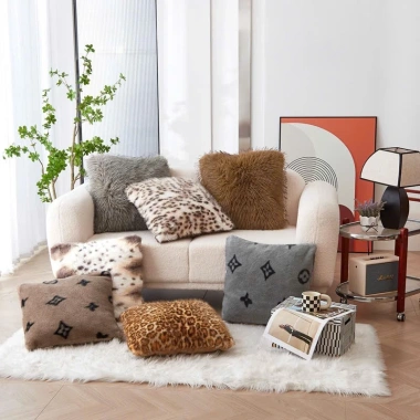 Vỏ Gối Lông Cáo 50x50 – Mềm Mịn, Không Rụng Lông, Trang Trí Sofa Giá 115.000đ