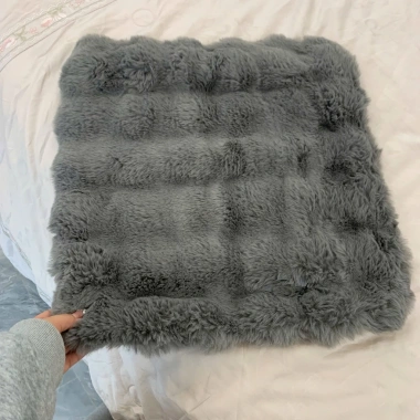 Vỏ Gối Lông Cáo 50x50 – Mềm Mịn, Không Rụng Lông, Trang Trí Sofa Giá 115.000đ