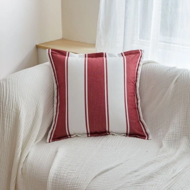 Vỏ gối sọc đỏ trắng trang trí sofa hiện đại, giá ưu đãi 135.814₫
